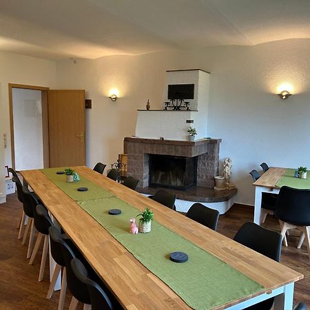 Ferienwohnungen 1 Bis 4 "Pumphut'S Scheune" Lengenfeld  Buitenkant foto