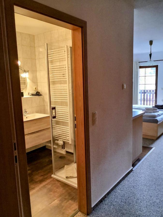 Ferienwohnungen 1 Bis 4 "Pumphut'S Scheune" Lengenfeld  Buitenkant foto